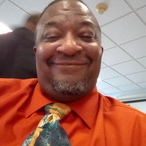 Meet your Posher, Derrick